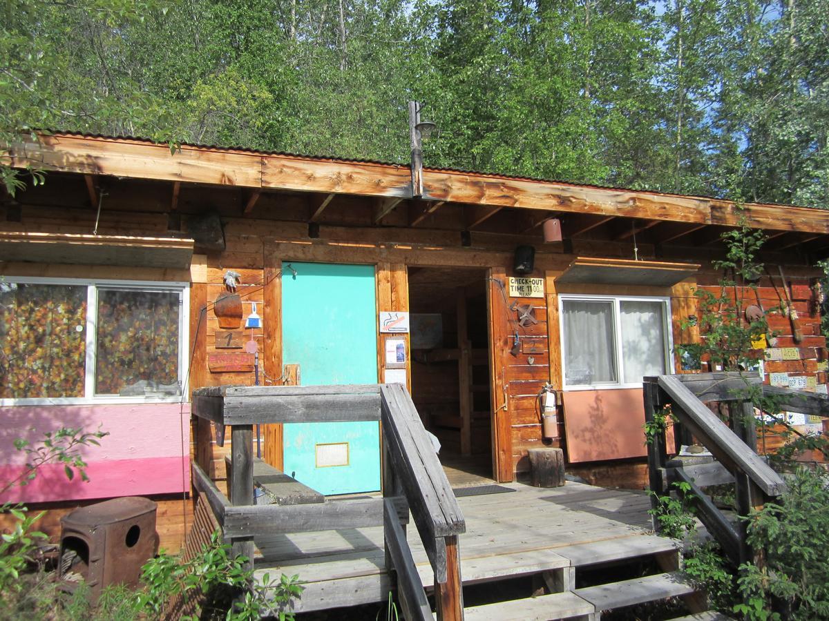 Dawson City River Hostel Exterior foto